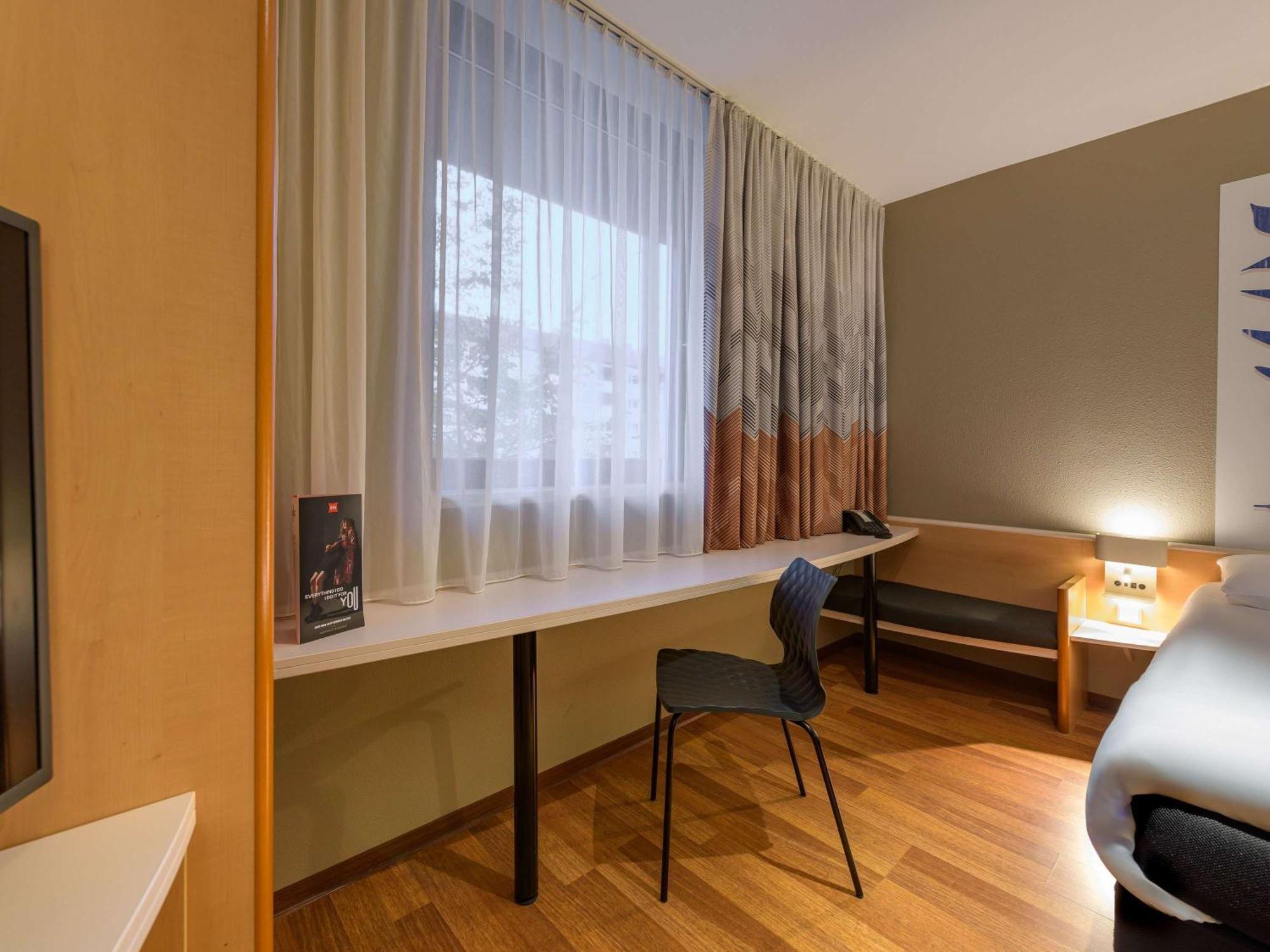 Ibis Heilbronn City Екстериор снимка