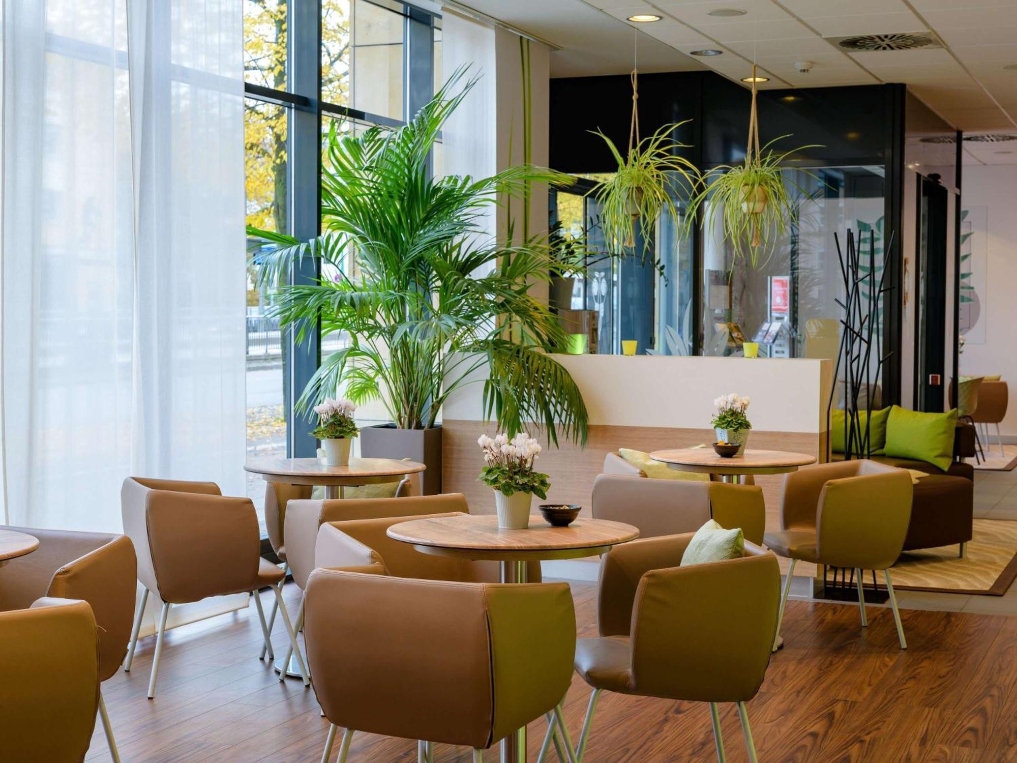 Ibis Heilbronn City Екстериор снимка