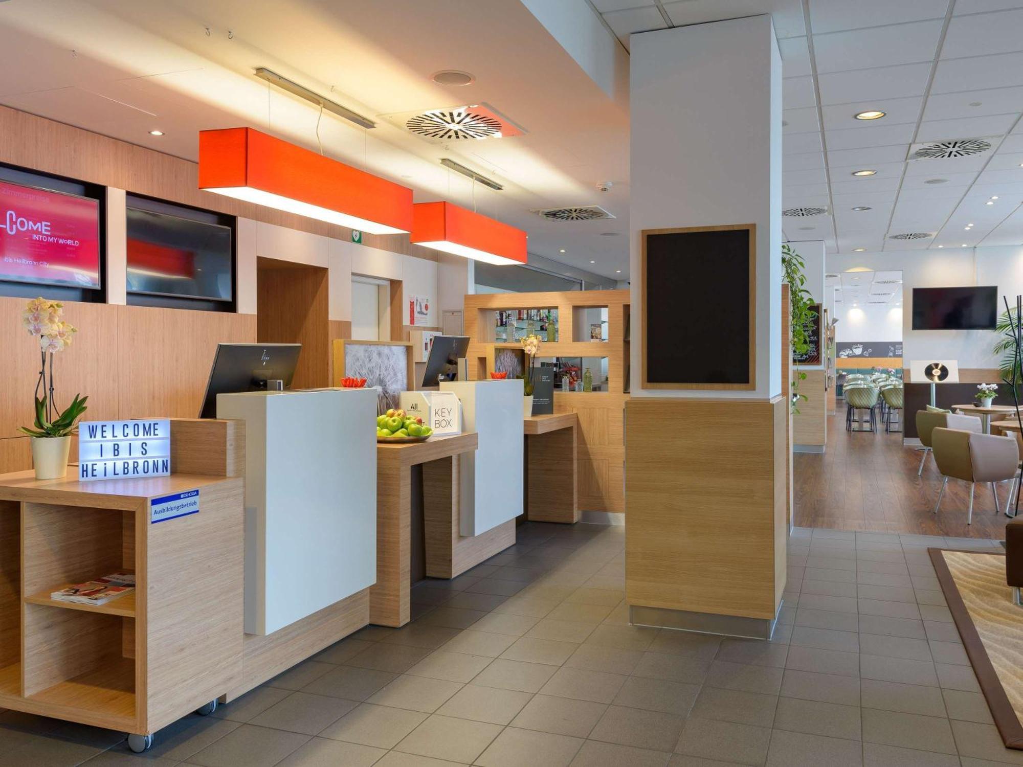 Ibis Heilbronn City Екстериор снимка