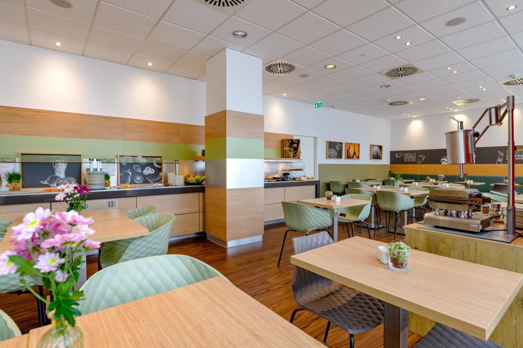 Ibis Heilbronn City Екстериор снимка