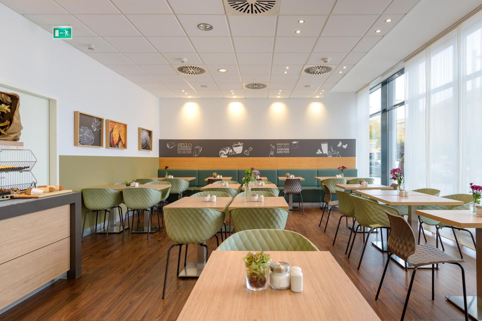 Ibis Heilbronn City Екстериор снимка